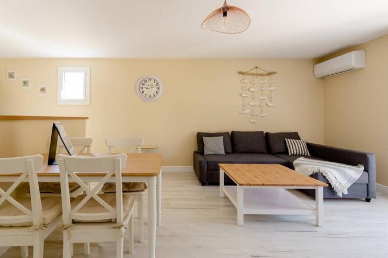 La Bastide De L Etang Apartment LʼIsle-sur-la-Sorgue Екстериор снимка